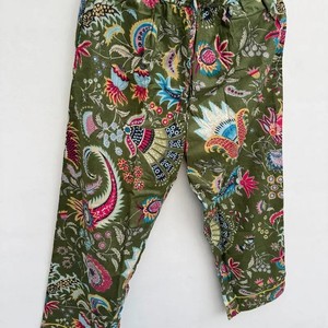Ensemble de pyjama en coton à imprimé floral vert pour femmes, manches longues, longueur complète, vêtements de nuit décontractés doux, col rabattu, taille élastique - Product Image 2