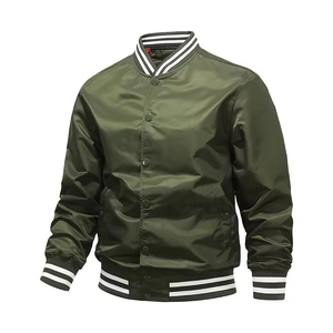 Chaqueta Clásica Universitaria con Capucha Estilo Letterman al por Mayor, Chaqueta Varsity Delantera Lisa Duradera de Primera Calidad, Cortavientos y Ecológica para Streetwear - Product Image 3