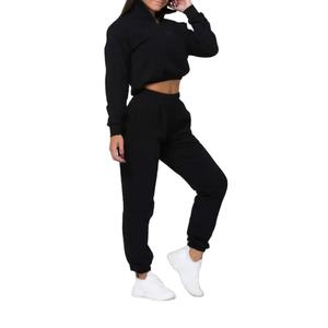 Ensemble de survêtement décontracté à capuche pour femme, production personnalisée avec logo OEM 2026, haut court uni, 100 % coton, confortable pour l'entraînement en salle de sport - Product Image 5