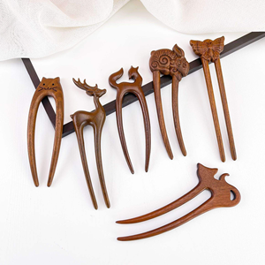 Pasadores de Pelo Dobles Retro de Madera con Elementos Animales, Estilo Europeo Americano de Alta Gama, de Seda Dorada y Madera de Sándalo, Artesanía en Madera para Niños - Product Image 2