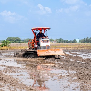 Tracteur à chenilles HOGICO HG80VN/TURBO 80HP, chenilles en caoutchouc, motoculteur agricole haute puissance pour la culture sur terres arides - Product Image 4