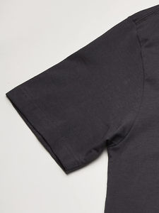 Nous proposons des t-shirts en coton pour hommes de haute qualité, fabriqués au Pakistan, via notre service professionnel de fournisseur en gros. - Product Image 3