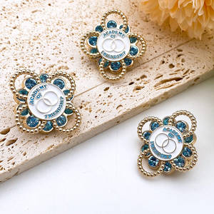 Pins de revers personnalisés pour les entreprises - Product Image 3