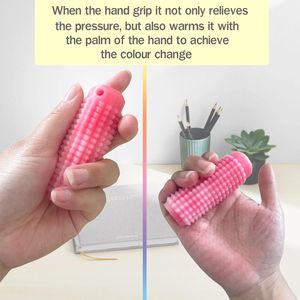 1 pz. Little Ouchies Giocattolo Antistress Tascabile Stampato in 3D per Adulti, Spiky Grippie, Ciondolo Chiave per la Ventilazione Emotiva, Fidget Spinner - Product Image 3