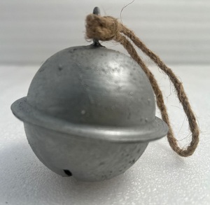 Handmade <b>Silver</b> Iron Cow Bell With Jute Rope Hanging Decorative Rustic Farmhouse Outdoor Garden Accent Piece - Product Image 4