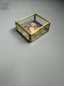Boîte à bijoux carrée en laiton et verre ARTISAN DESIGN B148, cadre en laiton, organisateur de rangement décoratif pour bagues et colliers, qualité supérieure - Product Image 2
