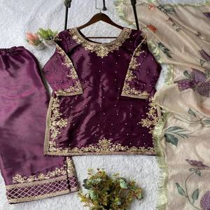 Ensemble de costume palazzo en soie VASTRA COTTAGE avec travail de perles et de sequins, Kurti taille unique, palazzo imprimé, dupatta en organza - Product Image 4