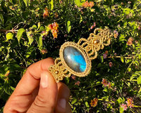 Bracelet en macramé en alliage de zinc doré et bleu, fait main, style vintage bohème, bijoux HARI OM CREATIONS, certifié IGI, cadeau unisexe, vente en gros, indien