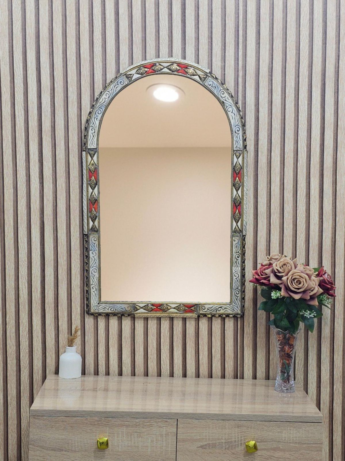 identique à l'image