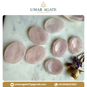 Pierre de méditation en quartz rose naturel, cristal poli, pierre de pouce, pierre de guérison, pierre de poche - Product Image 4