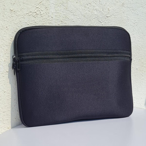 Housse pour ordinateur portable en néoprène noir de qualité supérieure Zipper Horizontal Case avec poche Sacs et housses pour ordinateur portable pratiques - Product Image 2