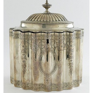 Vase en métal de luxe pour la décoration de la maison |   Vase décoratif en laiton artisanal pour l'aménagement intérieur des hôtels, qualité d'exportation - Product Image 2