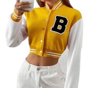 Chaqueta Corta Amarilla y Blanca Estilo Letterman para Mujer, Manga Larga, Cuello con Botones, Logotipo de la Letra B - Product Image 1