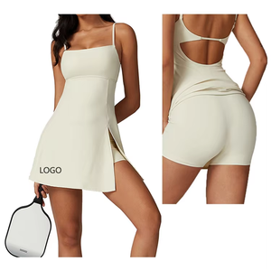 Robe de sport légère pour femmes, idéale pour le golf et le tennis, robe de sport blanche une pièce avec short, logo personnalisé - Product Image 1