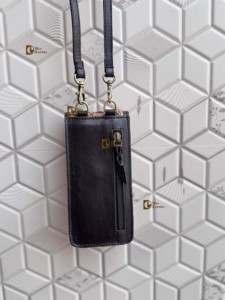 กระเป๋าหนังแกะสลักลายดีไซน์เนอร์รุ่นล่าสุด กระเป๋าสะพายไหล่สไตล์ยิปซี โบโฮ ทำมือ ลายตารางแบบตะวันตก ทันสมัย - Product Image 3