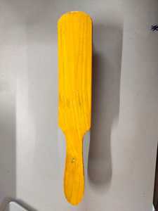 Brosse à poils rigides Dandy avec manche en bois pour le toilettage des chevaux - Product Image 3