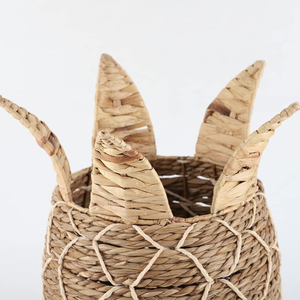 Creative Water Hyacinth Pineapple Shape Woven <b>Basket</b> Rustic Style Decorative <b>Storage</b> <b>Baskets</b> from Vietnam B2B - Product Image 3