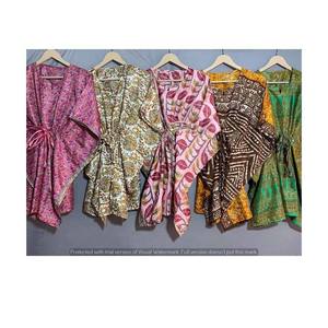 Robe kaftan en soie à imprimé floral pour femmes, vêtements de plage, par Ethnic Craft Hub - Product Image 4