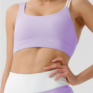 Conjunto de Yoga de 2 Piezas para Mujer, Transpirable y Ligero, Estilo Único y Altamente Moderno, Personalizable - Product Image 2
