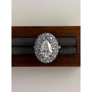 แหวนหมั้นเพชรทรงลูกแพร์ 3 กะรัต หรูหรา ประดับเพชรพาเว่แบบดับเบิ้ลฮาโล ทองคำขาว 14K แหวนแต่งงานสำหรับเจ้าสาว - Product Image 1