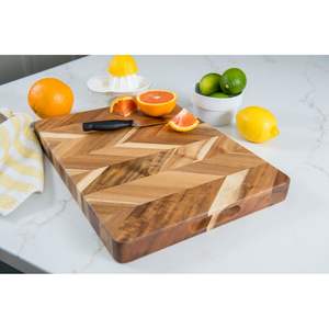 Planche à découper rectangulaire en bois Chevron Heritage - Passe au lave-vaisselle et facile à nettoyer - Product Image 6