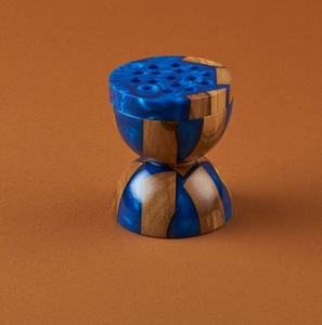 Brûleur d'encens élégant en bois et résine, fait main et écologique, pour les séances d'aromathérapie, les espaces spirituels et les accents décoratifs raffinés - Product Image 5