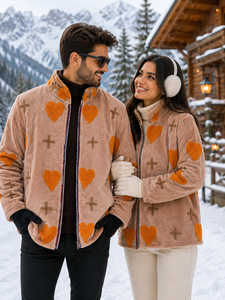 Veste en velours brodée de cœurs faite à la main de luxe pour femmes |   Vêtements d'extérieur d'hiver haut de gamme faits à la main - Product Image 1