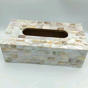 Caja de pañuelos moderna hecha a mano de ILAHI con incrustaciones de nácar, estuche rectangular decorativo multiusos y ecológico - Product Image 1