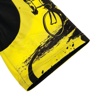 Tenue d'équipe cycliste au design unique, fabriquée en usine, sur mesure au Pakistan, pour hommes. - Product Image 5