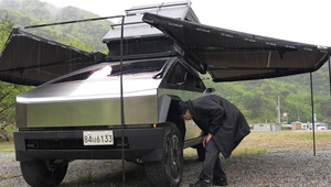กันสาด TRAP OVERLAND 180 ขนาด 2.5 เมตร กันสาดข้างรถสำหรับการเดินทางแบบ Overlanding ทดสอบการกันลม กันสาดสำหรับรถออฟโรด กันสาดแบบตั้งพื้นได้เอง สำหรับรถขับเคลื่อน 4 ล้อ รุ่น Heavy Duty - Product Image 4