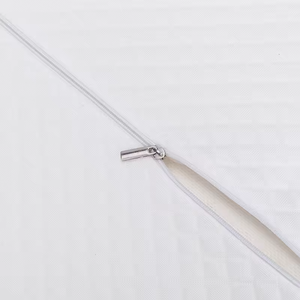 Oreiller cervical ergonomique de qualité supérieure en mousse à mémoire de forme pour le soutien du cou, soulagement de la douleur, idéal pour dormir et voyager, disponible à la vente - Product Image 4