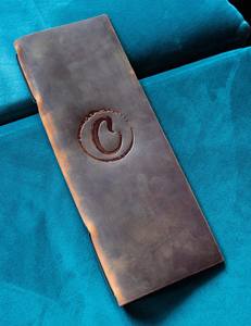 ที่ใส่เมนูหนังแท้ทำมือสุดหรู พร้อมการปกป้องและดีไซน์พับได้ สำหรับร้านอาหาร คาเฟ่ โรงแรม-สะดวกสบาย LMC-0167 - Product Image 1