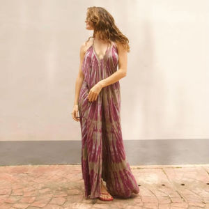 Robe longue maxi décontractée pour femme, style bohème, en coton tie-dye violet, col en V profond, sans manches, pour l'été et la plage - Product Image 1