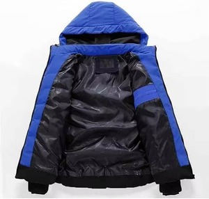 Chaqueta Acolchada con Capucha para Hombre, Negra y Azul, de Poliéster, para Invierno, Resistente al Viento, con Cierre de Cremallera, Cuello Alto, Corte Regular - Product Image 5