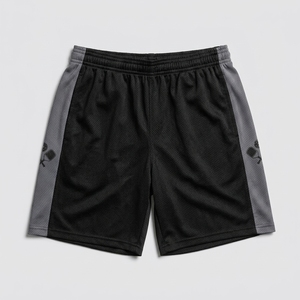 Ensemble de sport d'été personnalisé pour homme de haute qualité, débardeur et short de pickleball, en tissu micro-perforé à séchage rapide avec impression frontale - Product Image 4