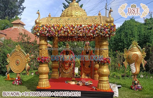 เวทีงานแต่งงานแบบเปิดโล่งทรงเสาทองคำ พร้อมเวทีแสดงแบบดั้งเดิมสำหรับงานแต่งงานอินเดีย งานแต่งงานฮินดู - Product Image 3