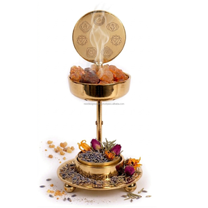 Brûleur d'encens en métal réglable en hauteur avec bol amovible et 7 chakras gravés en laiton - Product Image 1