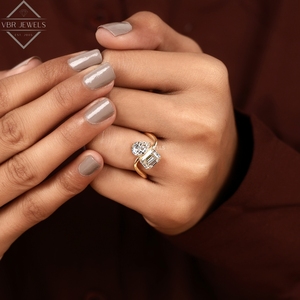 Anillo de Diamantes con Dos Piedras en Forma de Pera, Corte Esmeralda, Oro Amarillo, Banda Abierta, Joyería de Compromiso, Regalo para Mujer, Diseño de Lujo - Product Image 6