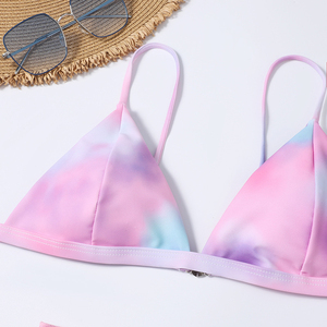 Conjunto de Bikini Triangular Tie Dye Rosa, Morado y Azul, Traje de Baño de Tres Piezas para Mujer, Secado Rápido - Product Image 4