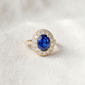 Anillo Clásico de Diamantes Chapado en Oro de 14k con Piedra Central Ovalada Azul, Joyería Nupcial para Mujer, Compromiso, Boda - Product Image 3