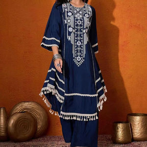 Conjunto de Kurti de Diseño en Tela de Rayón y Algodón, Estilo Indio-Pakistaní, Estilo Bollywood, Informal, para Bodas y Fiestas - Product Image 1