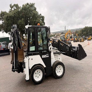 Cargadora Compacta Hidromek 62SS Duradera con Motor Diésel y Movimiento sobre Orugas que Ofrece Alta Eficiencia Operativa y Excelente Capacidad de Excavación - Product Image 5