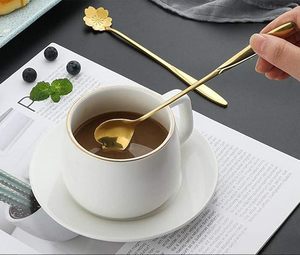 ชุดช้อนกาแฟสแตนเลสสีทอง 4 ชิ้น รูปทรงต่างๆ ช้อนขนมหวาน ช้อนหรูหรา อุปกรณ์บนโต๊ะอาหาร ช้อนชา ไอศกรีม - Product Image 2