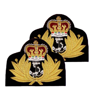 Badges de luxe faits main, brodés au fil d'or, sur mesure, écologiques et sans nickel - Product Image 2