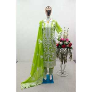 Haut de soirée brodé de créateur - Sarara et Dupatta pour robes de bal - Product Image 6