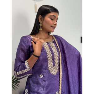 Hermoso Salwar Kameez de Seda - Conjunto de Fiesta con Top y Pantalón con Dupatta XL, Elegante y con Estilo - Product Image 1