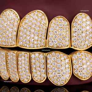 Grillz Personalizados con Incrustaciones de Diamantes Moissanite VVS en Plata de Ley 925, Joyería Hip Hop, Diseño Completo en Oro para Hombres y Mujeres - Product Image 3