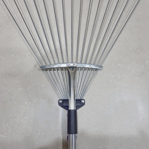 Rastrillo de Jardín Metálico Ajustable - Product Image 4