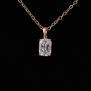 Colgante de Diamante Cultivado en Laboratorio con Corte Ashoka de 3.00 Quilates, Colgante de Oro Sólido de 14K con Cadena, Regalo Perfecto - Product Image 1