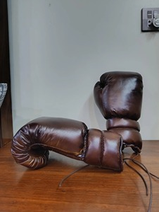 Handcrafted One Piece Genuine Leather Boxing Gloves Pro Training Sparring Gloves Lightweight Padded Wrist Closure Custom Design - Product Image 3